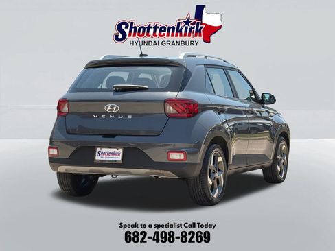 Used 2026 Hyundai Venue SEL FWD image 6