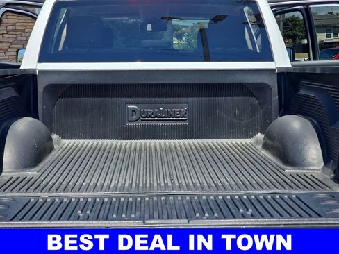 Used 2022 RAM 1500 Classic SLT w/ Electronics Group AWD/4WD image 12