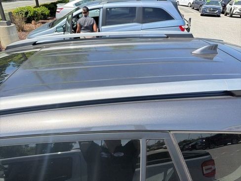 Used 2017 Toyota RAV4 XLE image 7