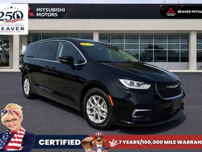 Used 2024 Chrysler Pacifica Touring-L