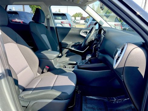 Used 2023 Kia Soul LX w/ Option Group 015 image 21