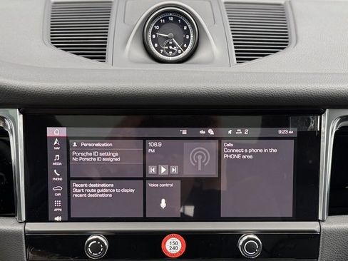 New 2026 Porsche Macan image 26