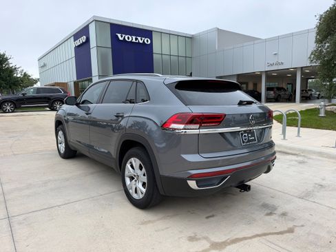 Used 2021 Volkswagen Atlas Cross Sport S AWD/4WD image 4