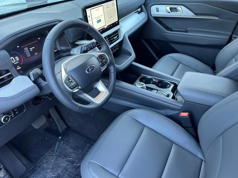 New 2026 Ford Explorer Active w/ Active Comfort Package AWD/4WD image 11