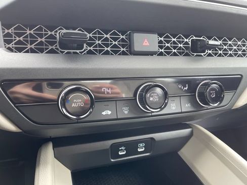 Used 2025 Honda Accord LX image 28