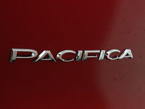 New 2026 Chrysler Pacifica Select image 37