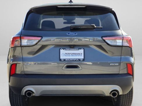 Used 2022 Ford Escape SE image 8