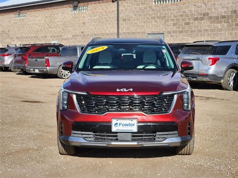 Certified 2024 Kia Sorento S w/ Panoramic Sunroof Package image 5