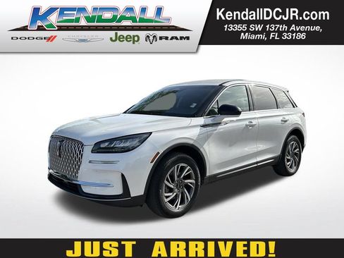 Used 2023 Lincoln Corsair FWD image 1