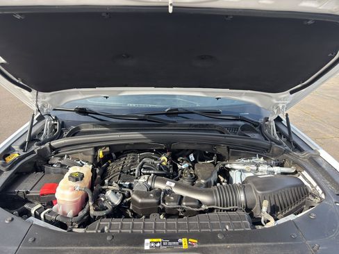 Used 2023 Jeep Grand Cherokee Altitude image 10