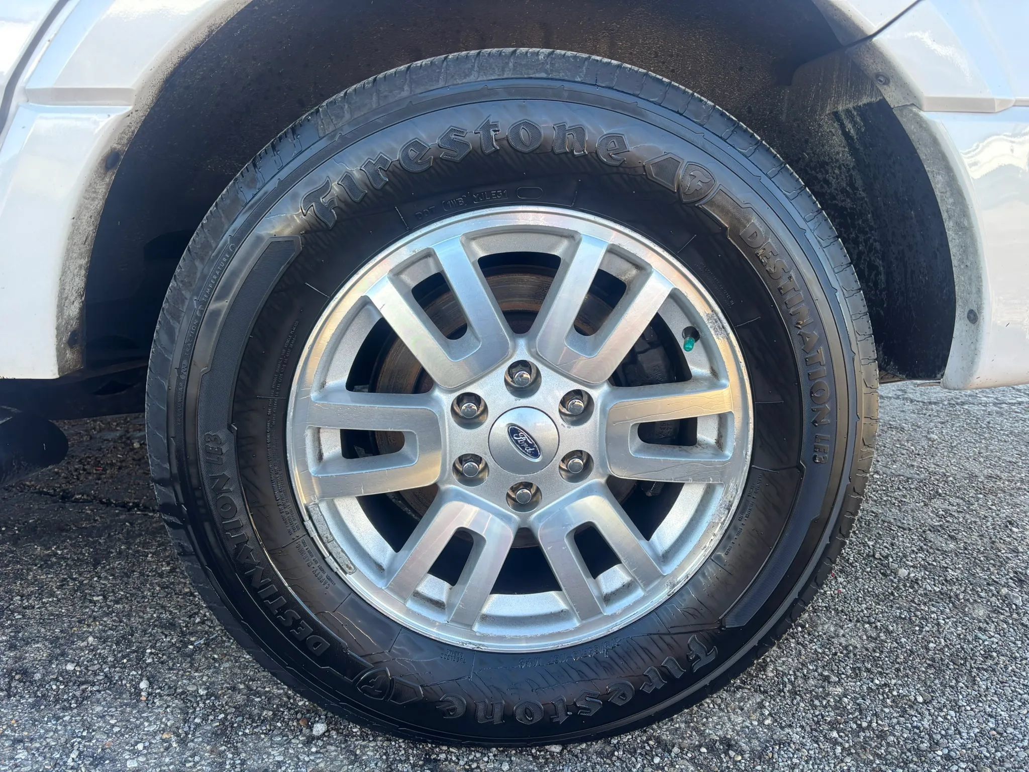 Used 2013 Ford Expedition Limited AWD/4WD image 2