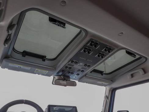 New 2025 INEOS Grenadier AWD/4WD image 12