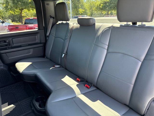 Used 2022 RAM 2500 Tradesman w/ Chrome Appearance Group AWD/4WD image 18