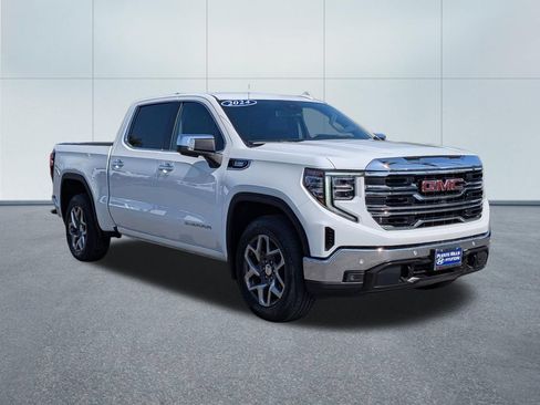 Used 2024 GMC Sierra 1500 SLT w/ SLT Premium Plus Package RWD image 8