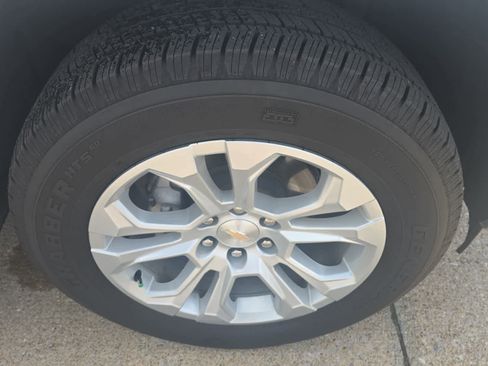 Used 2024 Chevrolet Silverado 1500 LTZ w/ LTZ Convenience Package II image 2