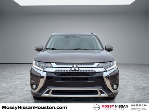 Used 2020 Mitsubishi Outlander SEL image 3
