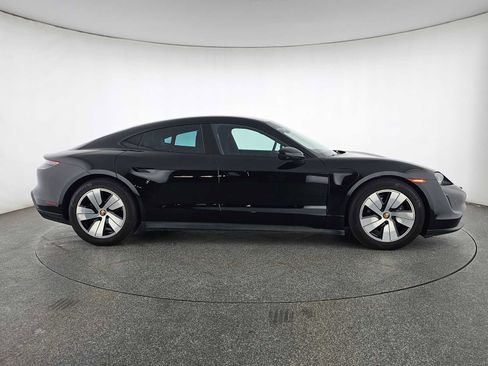 Used 2023 Porsche Taycan w/ Premium Package image 6