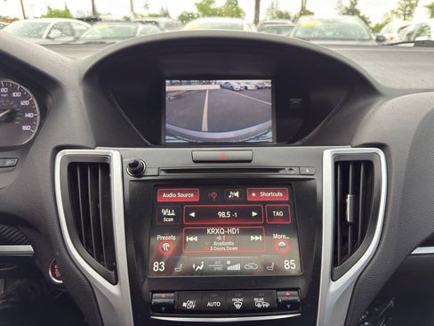 Used 2017 Acura TLX w/ Technology Package FWD image 19