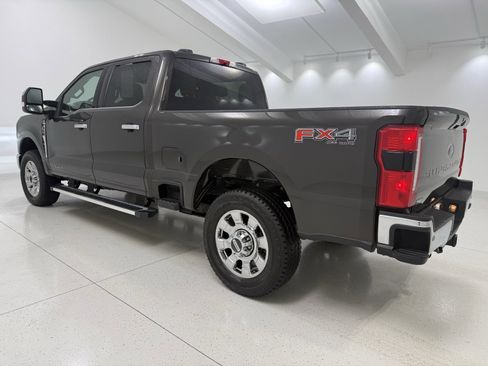 Used 2025 Ford F350 Lariat w/ Chrome Package image 6