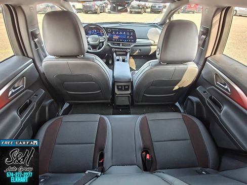 Used 2024 Chevrolet Equinox EV RS FWD image 22