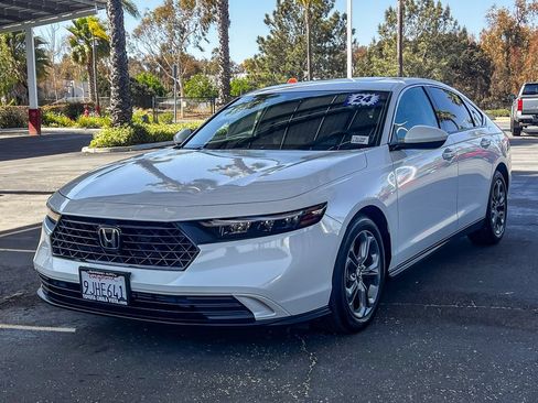 Used 2024 Honda Accord EX image 3