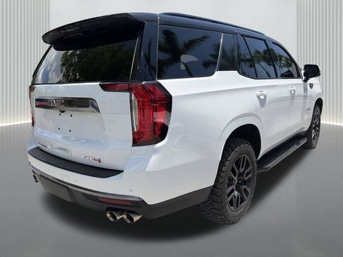 Used 2023 GMC Yukon AT4 w/ Technology Package AWD/4WD image 4