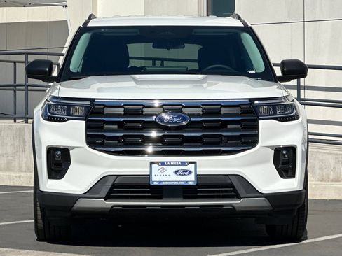 New 2026 Ford Explorer Active w/ Active Comfort Package image 8