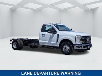 New 2025 Ford F350 XL w/ XL Chrome Package video 3