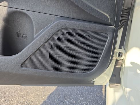 Used 2020 Nissan Altima 2.5 SR w/ Premium Package image 15