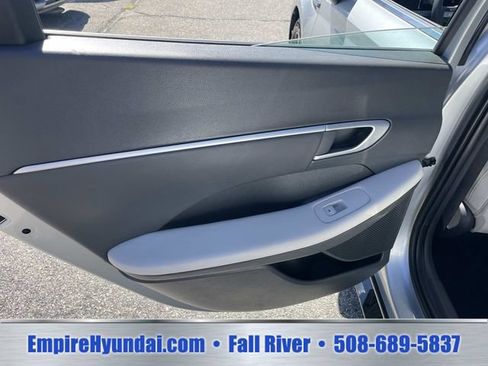 Used 2025 Hyundai Sonata SEL FWD image 14