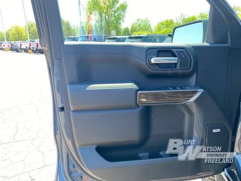 Used 2021 Chevrolet Silverado 1500 LT Trail Boss w/ Convenience Package II AWD/4WD image 15