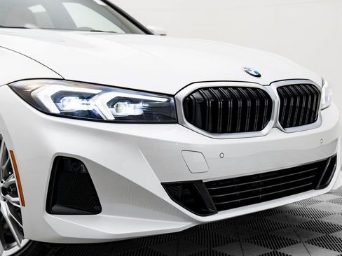 Used 2023 BMW 330i xDrive Sedan w/ Driving Assistance Package image 8