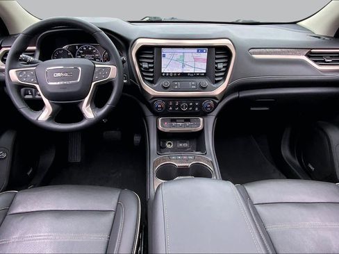Used 2023 GMC Acadia Denali w/ Denali Technology Package AWD/4WD image 15