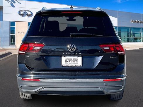 Used 2024 Volkswagen Tiguan SE image 4