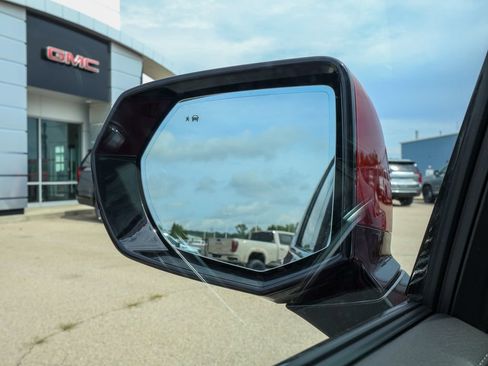New 2026 GMC Yukon XL Denali w/ Denali Reserve Package AWD/4WD image 32