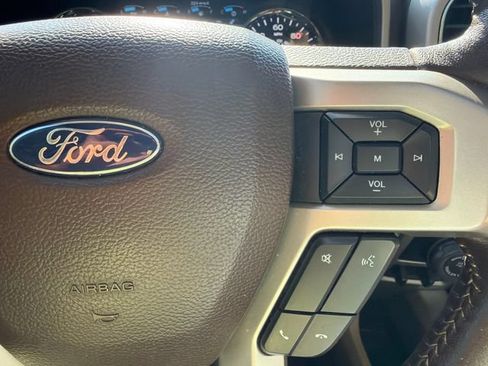 Used 2020 Ford F150 Lariat w/ Equipment Group 502A Luxury AWD/4WD image 34