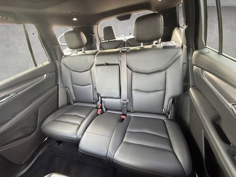 Used 2023 Cadillac XT6 Luxury FWD image 22