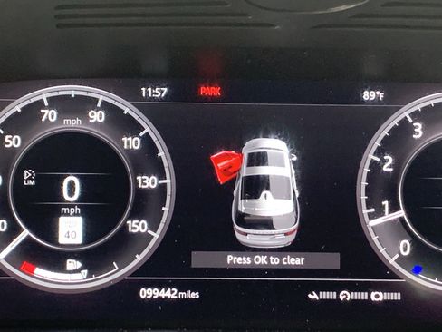 Used 2019 Land Rover Discovery HSE AWD/4WD image 23