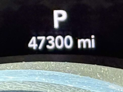 Used 2023 Jeep Wrangler Unlimited Sahara AWD/4WD image 21