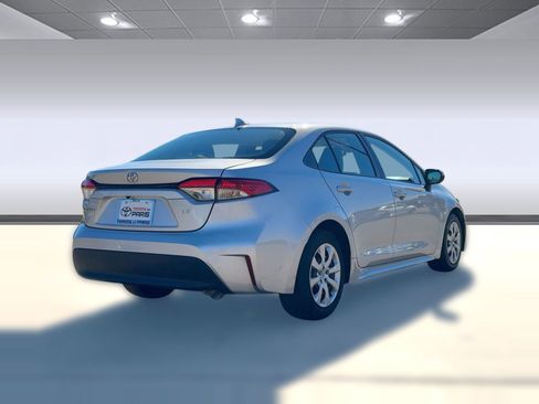 Used 2023 Toyota Corolla LE image 9