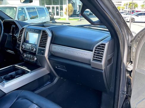 Used 2021 Ford F250 Platinum w/ Tremor Off-Road Package AWD/4WD image 23