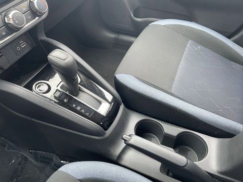 Used 2025 Nissan Versa SV image 40