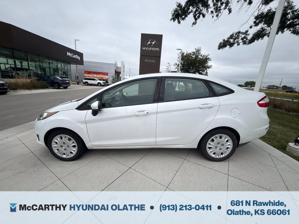 Used 2015 Ford Fiesta S FWD image 5