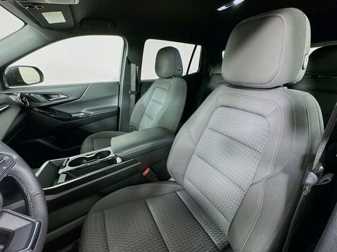 Used 2025 Chevrolet Equinox LT FWD image 11