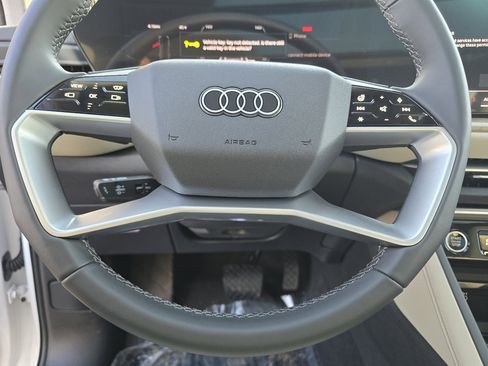 Certified 2025 Audi Q5 Prestige image 42