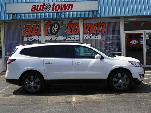 Used 2017 Chevrolet Traverse LT FWD image 9