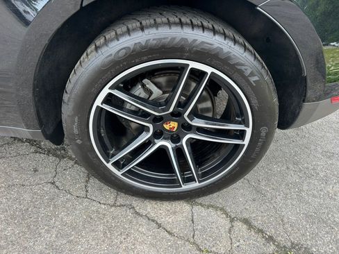 Used 2020 Porsche Macan S AWD/4WD image 11