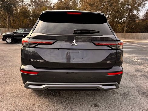 New 2026 Mitsubishi Outlander SEL FWD image 7