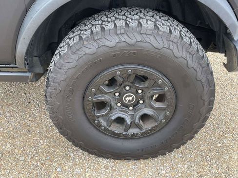 Certified 2021 Ford Bronco First Edition AWD/4WD image 9