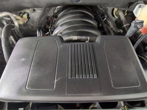 Certified 2022 Chevrolet Suburban Z71 w/ Luxury Package image 28